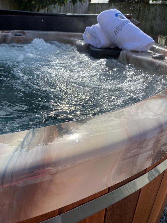 Vila The Great Escape, Luxury Waterfront, Hottub Whitianga Exteriér fotografie
